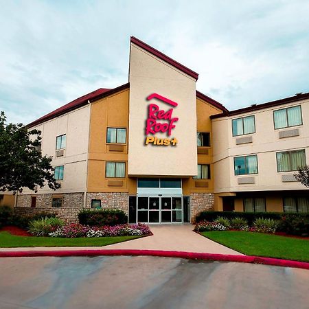 Red Roof Inn Plus+ Houston - Energy Corridor Exterior photo